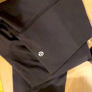 FINAL SALE High waisted lulu leggings size 8